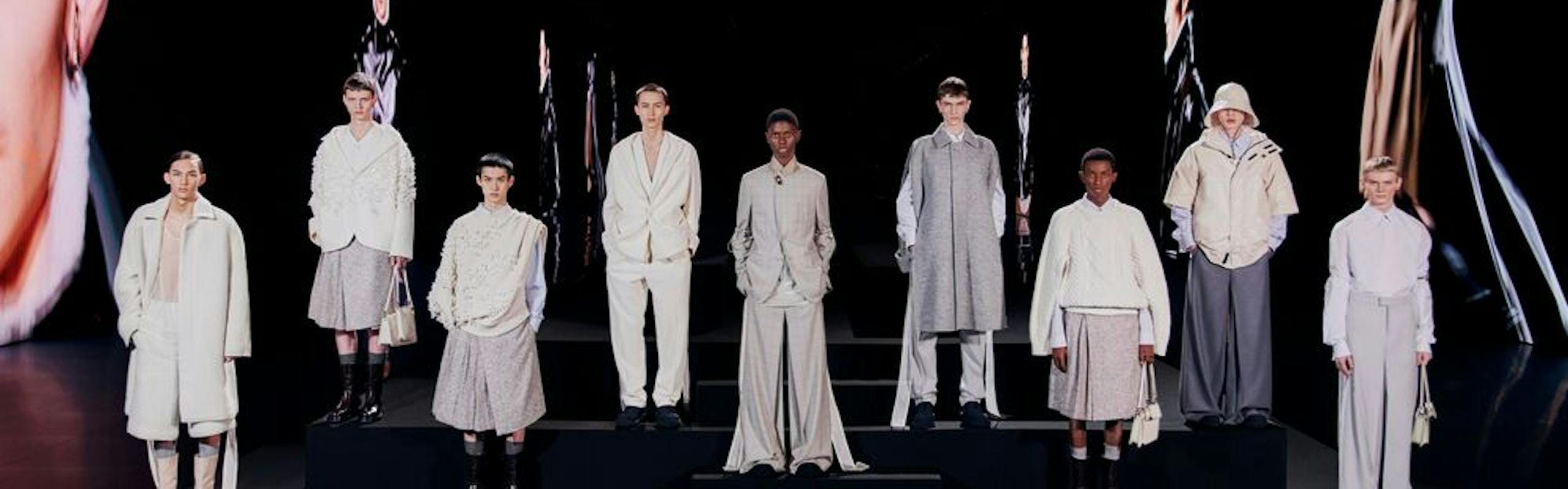 Gruppenfoto mit den Models auf der Fashion Week Dior Men Winter 23/24 Show