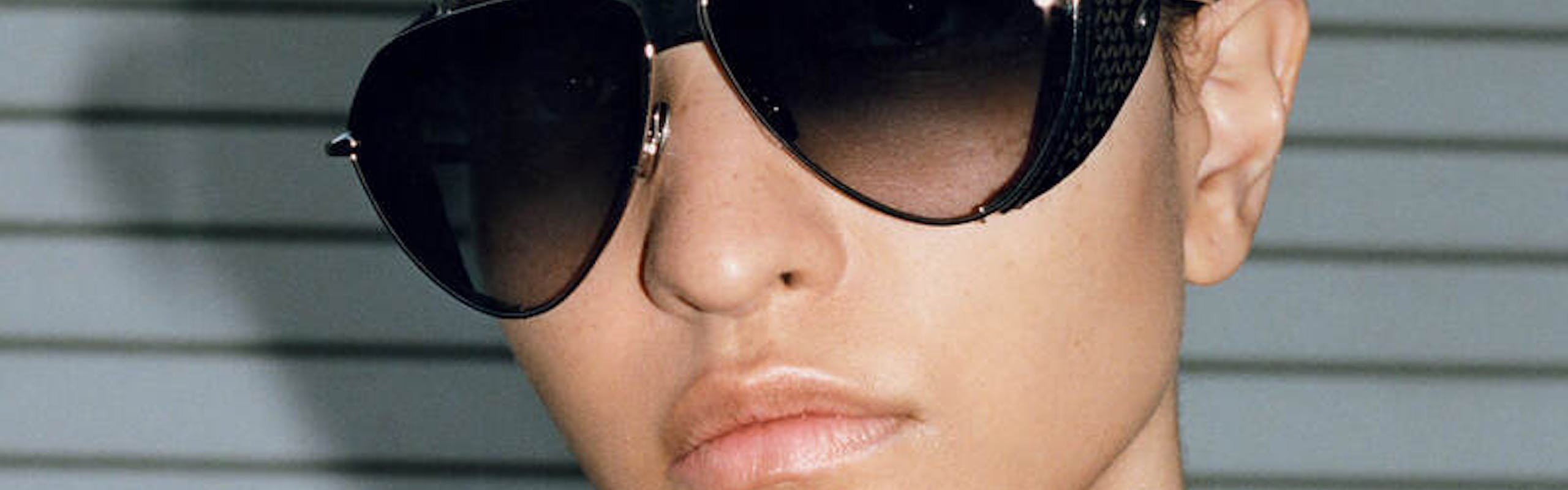 Model mit Alaïa Eyewear